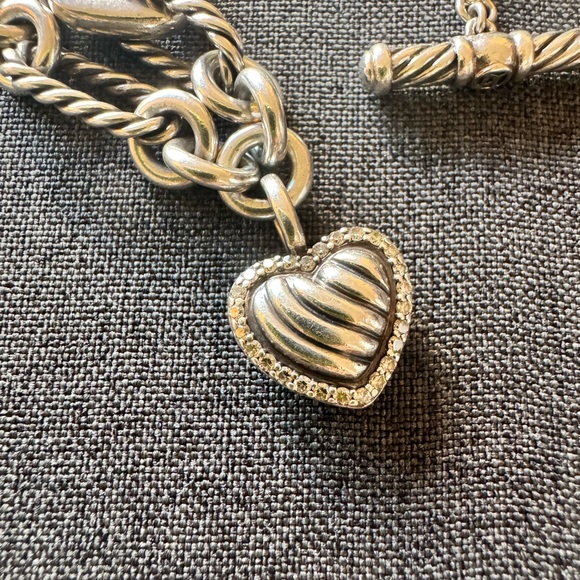David Yurman Diamond Studded Heart Charm Sterling Silver Bracelet - Picture 3 of 10